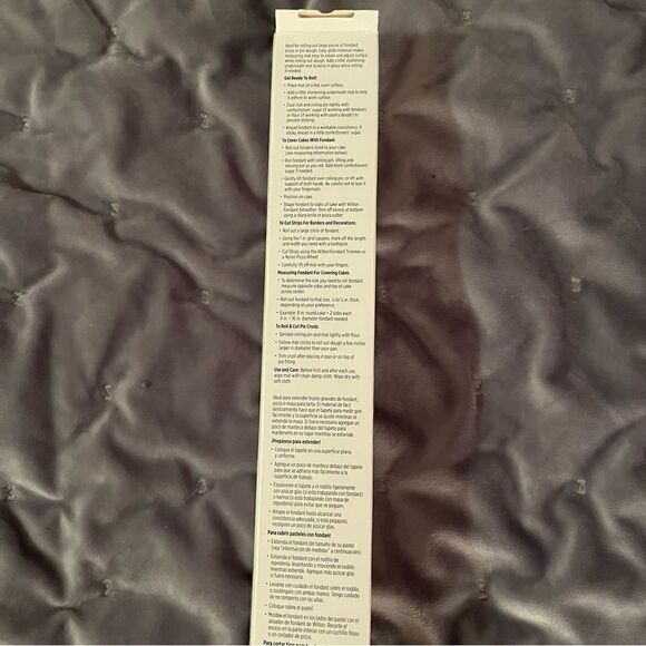 Wilton Fondant or Pizza Measuring Mat Curcle Roll Out Plastuc 23.8 in. x 23.3 in - Picture 10 of 11